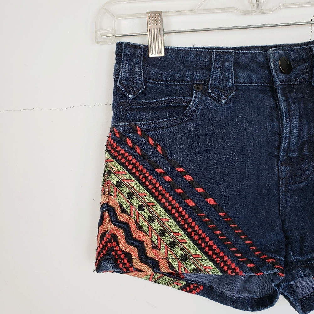 BDG Southwest Tribal Embroidered Shorts 24 - Picture 2 of 11
